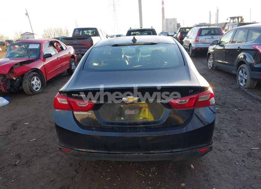 Photo 16 of 2017 Chevrolet Malibu 1LT (VIN 1G1ZE5ST3HF227052)