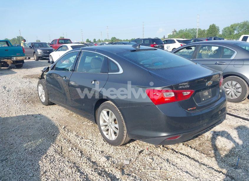 Photo 3 of 2017 Chevrolet Malibu 1LT (VIN 1G1ZE5ST3HF242053)