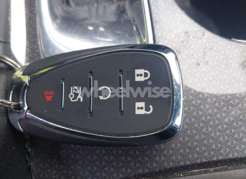 Photo 11 of 2017 Chevrolet Malibu 1LT (VIN 1G1ZE5ST3HF253649)