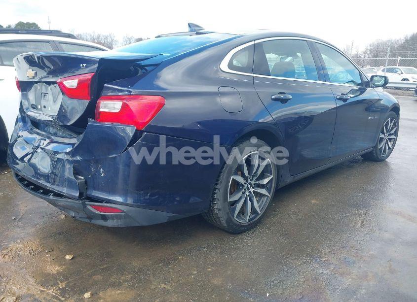 Photo 4 of 2017 Chevrolet Malibu 1LT (VIN 1G1ZE5ST3HF253649)