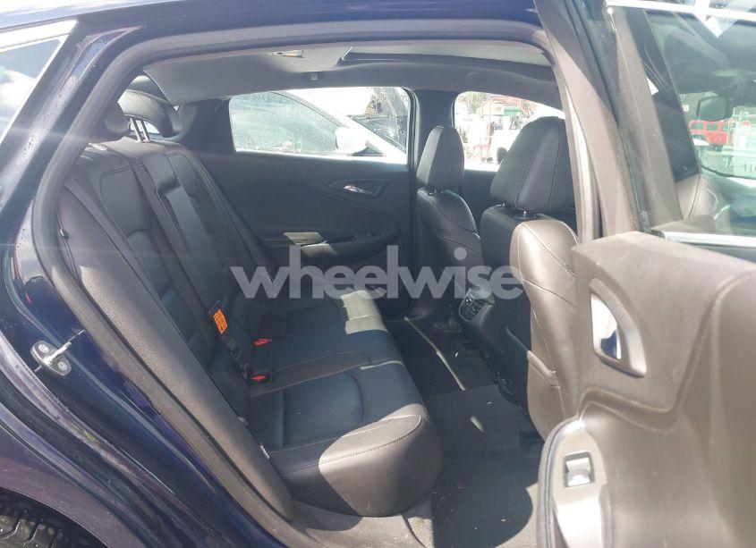 Photo 8 of 2017 Chevrolet Malibu 1LT (VIN 1G1ZE5ST3HF253649)