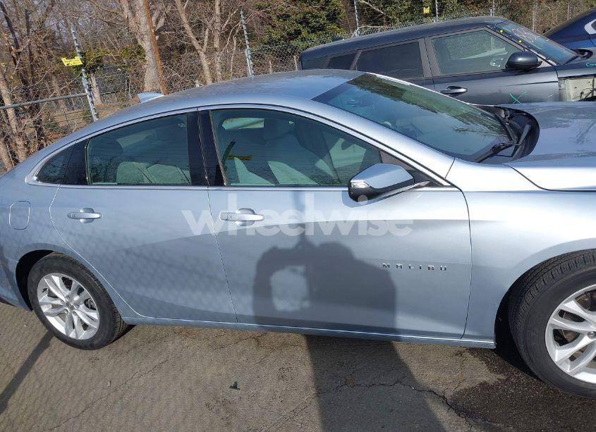 Photo 13 of 2017 Chevrolet Malibu 1LT (VIN 1G1ZE5ST3HF268734)