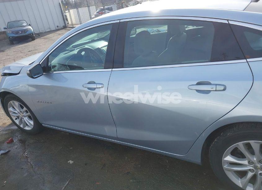 Photo 14 of 2017 Chevrolet Malibu 1LT (VIN 1G1ZE5ST3HF268734)