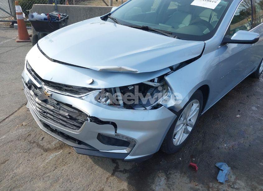 Photo 6 of 2017 Chevrolet Malibu 1LT (VIN 1G1ZE5ST3HF268734)