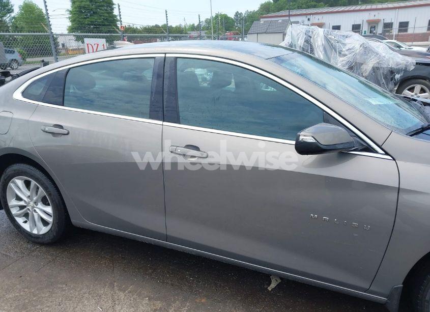 Photo 13 of 2017 Chevrolet Malibu 1LT (VIN 1G1ZE5ST3HF272752)