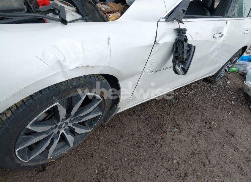 Photo 6 of 2017 Chevrolet Malibu 1LT (VIN 1G1ZE5ST3HF273996)