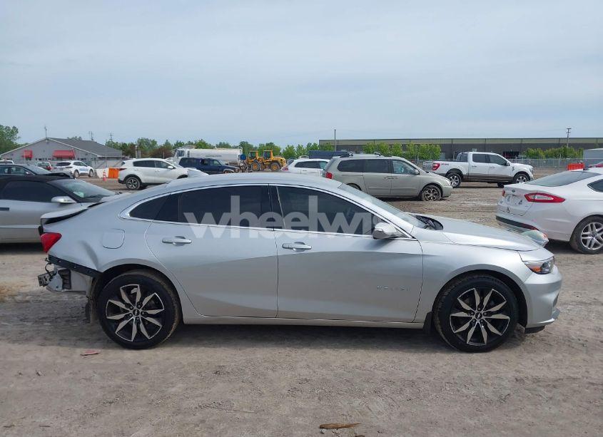 Photo 14 of 2017 Chevrolet Malibu 1LT (VIN 1G1ZE5ST3HF277238)