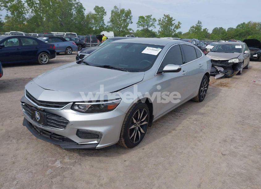 Photo 2 of 2017 Chevrolet Malibu 1LT (VIN 1G1ZE5ST3HF277238)