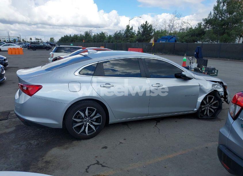 Photo 14 of 2017 Chevrolet Malibu 1LT (VIN 1G1ZE5ST3HF287171)
