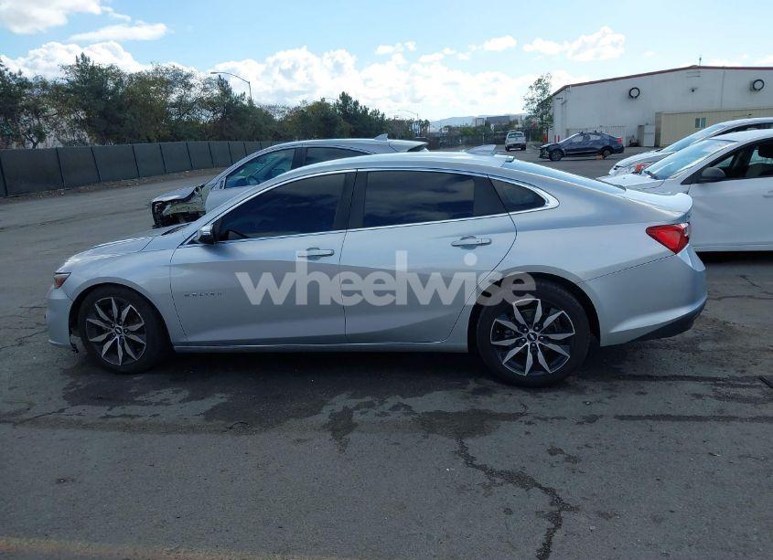 Photo 15 of 2017 Chevrolet Malibu 1LT (VIN 1G1ZE5ST3HF287171)