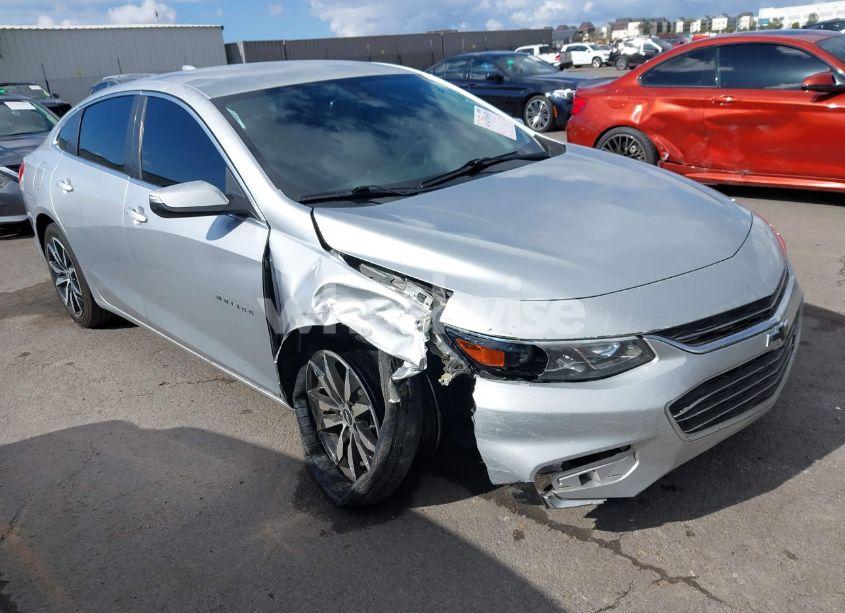 Photo 6 of 2017 Chevrolet Malibu 1LT (VIN 1G1ZE5ST3HF287171)