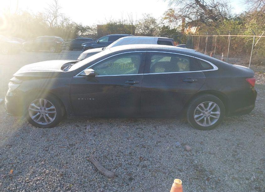 Photo 15 of 2017 Chevrolet Malibu 1LT (VIN 1G1ZE5ST3HF289020)