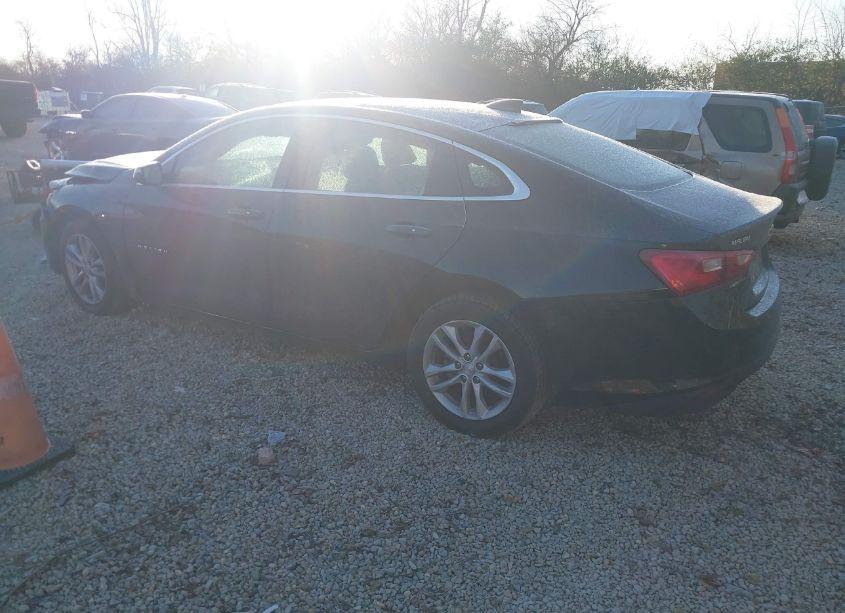 Photo 3 of 2017 Chevrolet Malibu 1LT (VIN 1G1ZE5ST3HF289020)