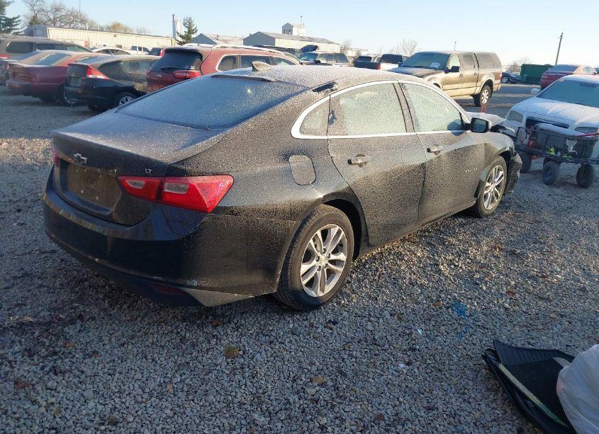 Photo 4 of 2017 Chevrolet Malibu 1LT (VIN 1G1ZE5ST3HF289020)