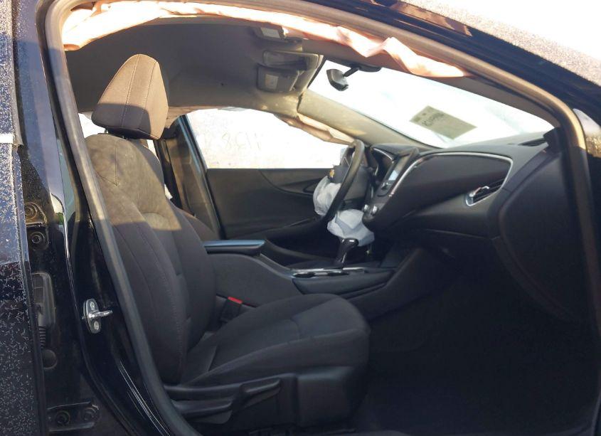 Photo 5 of 2017 Chevrolet Malibu 1LT (VIN 1G1ZE5ST3HF289020)