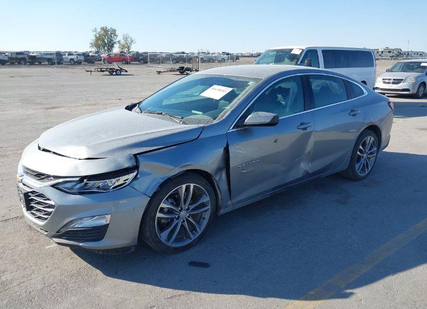 Photo 2 of 2024 Chevrolet Malibu FWD 2LT (VIN 1G1ZE5ST3RF114980)