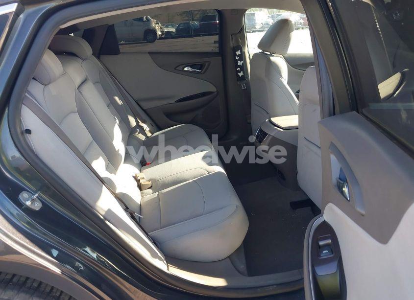 Photo 8 of 2016 Chevrolet Malibu 1LT (VIN 1G1ZE5ST4GF177356)