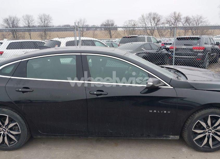 Photo 13 of 2016 Chevrolet Malibu 1LT (VIN 1G1ZE5ST4GF177776)