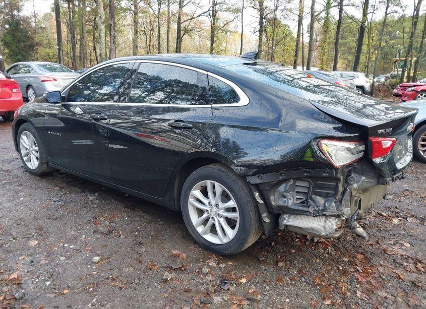 Photo 3 of 2016 Chevrolet Malibu 1LT (VIN 1G1ZE5ST4GF191838)