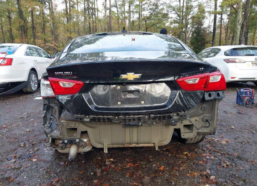 Photo 6 of 2016 Chevrolet Malibu 1LT (VIN 1G1ZE5ST4GF191838)