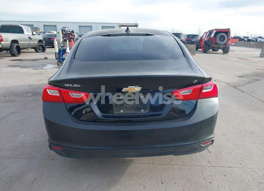 Photo 16 of 2016 Chevrolet Malibu 1LT (VIN 1G1ZE5ST4GF202496)