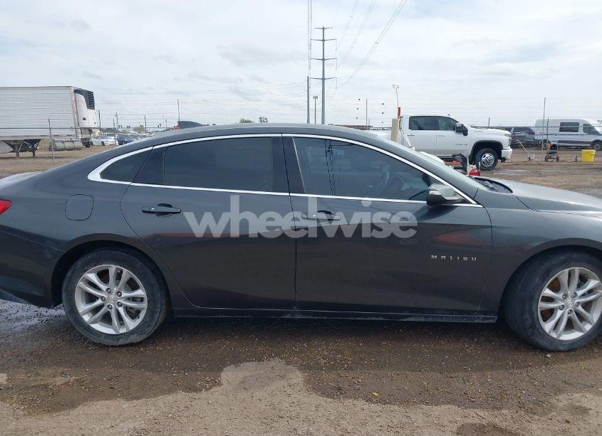 Photo 13 of 2016 Chevrolet Malibu 1LT (VIN 1G1ZE5ST4GF224787)