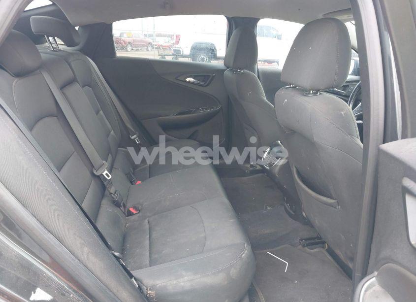 Photo 8 of 2016 Chevrolet Malibu 1LT (VIN 1G1ZE5ST4GF224787)