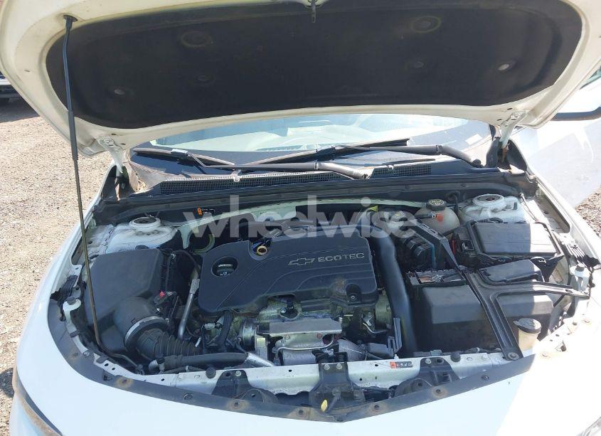 Photo 10 of 2016 Chevrolet Malibu 1LT (VIN 1G1ZE5ST4GF225938)