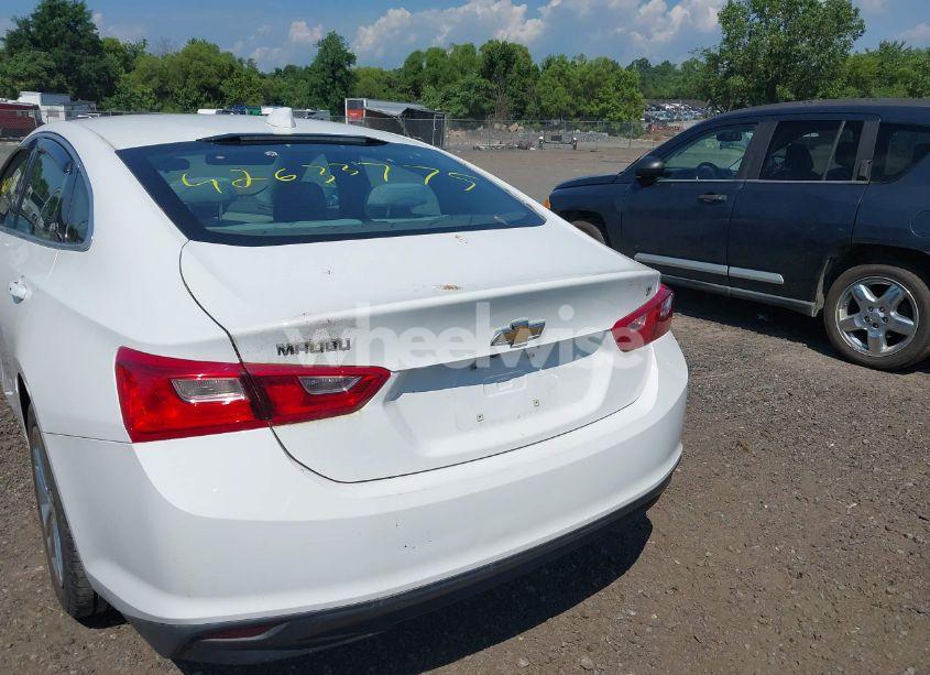 Photo 16 of 2016 Chevrolet Malibu 1LT (VIN 1G1ZE5ST4GF225938)