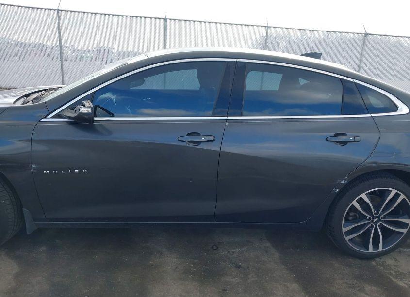 Photo 14 of 2016 Chevrolet Malibu 1LT (VIN 1G1ZE5ST4GF230315)