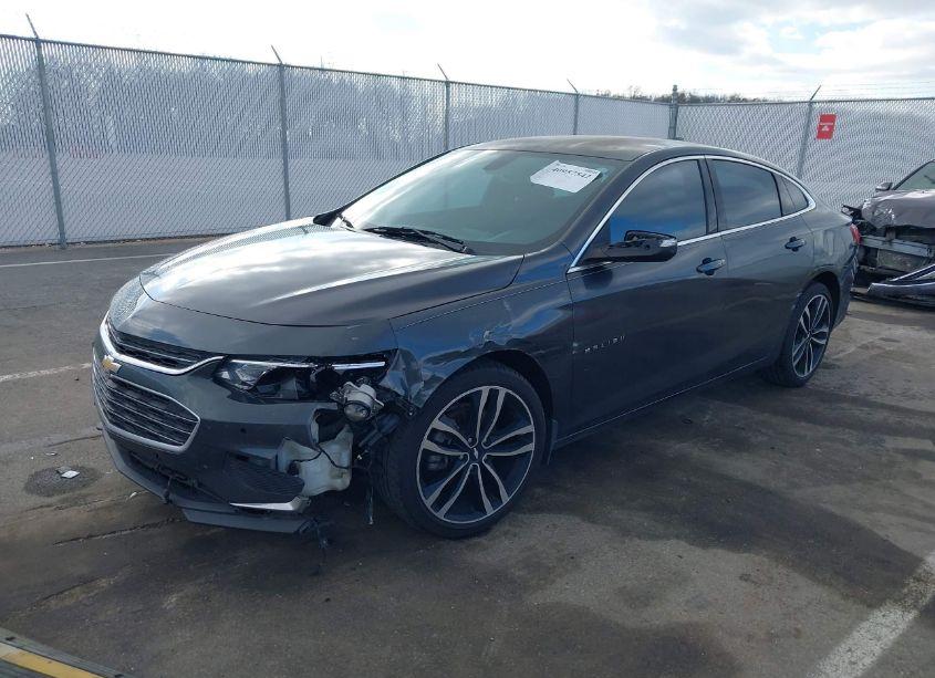 Photo 2 of 2016 Chevrolet Malibu 1LT (VIN 1G1ZE5ST4GF230315)