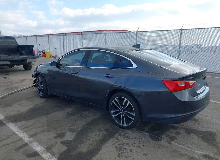 Photo 3 of 2016 Chevrolet Malibu 1LT (VIN 1G1ZE5ST4GF230315)