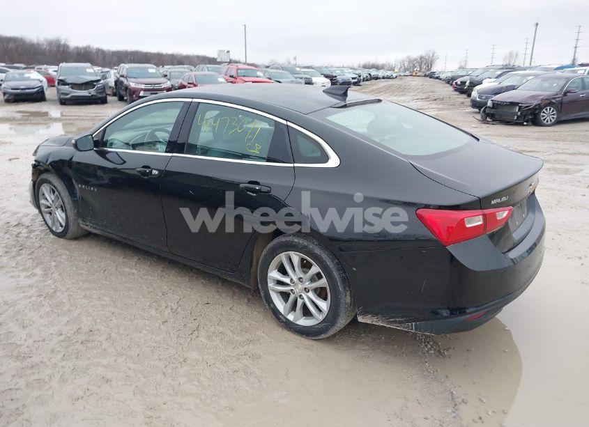 Photo 3 of 2016 Chevrolet Malibu 1LT (VIN 1G1ZE5ST4GF230797)