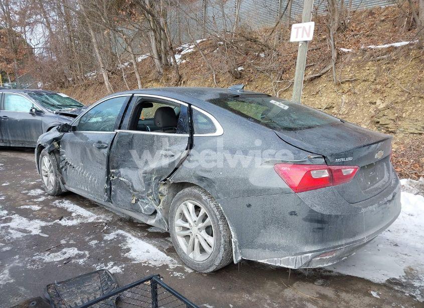 Photo 3 of 2016 Chevrolet Malibu 1LT (VIN 1G1ZE5ST4GF236678)
