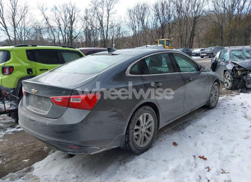 Photo 4 of 2016 Chevrolet Malibu 1LT (VIN 1G1ZE5ST4GF236678)