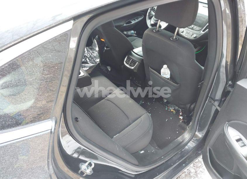 Photo 8 of 2016 Chevrolet Malibu 1LT (VIN 1G1ZE5ST4GF236678)