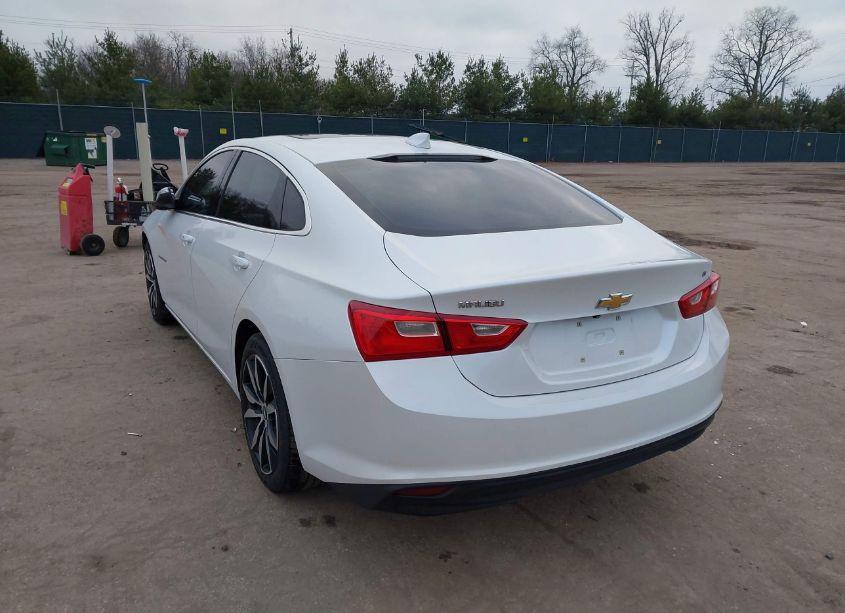 Photo 3 of 2016 Chevrolet Malibu 1LT (VIN 1G1ZE5ST4GF244263)