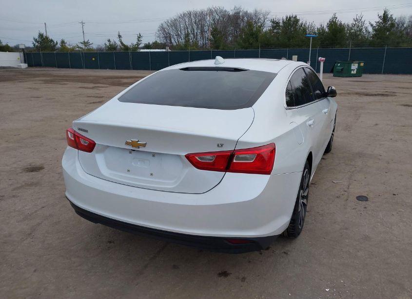 Photo 4 of 2016 Chevrolet Malibu 1LT (VIN 1G1ZE5ST4GF244263)