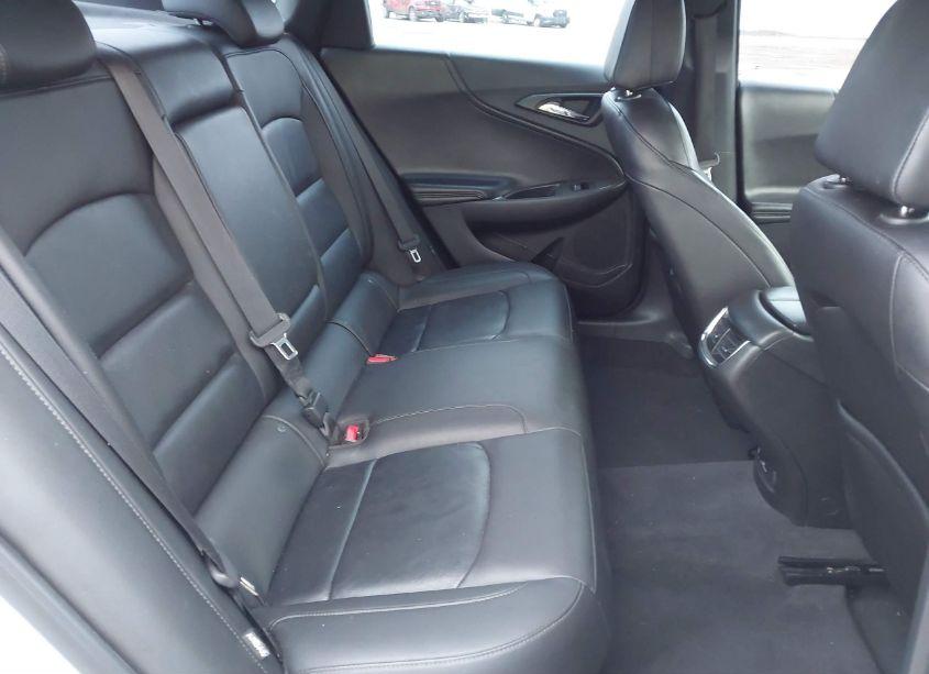 Photo 8 of 2016 Chevrolet Malibu 1LT (VIN 1G1ZE5ST4GF244263)