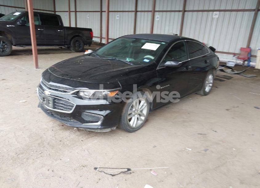 Photo 2 of 2016 Chevrolet Malibu 1LT (VIN 1G1ZE5ST4GF256140)