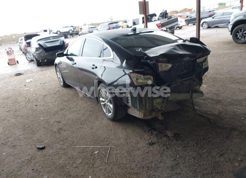 Photo 3 of 2016 Chevrolet Malibu 1LT (VIN 1G1ZE5ST4GF256140)