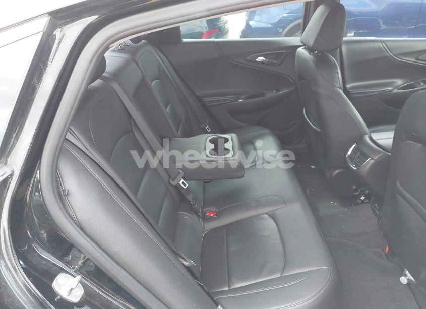 Photo 8 of 2016 Chevrolet Malibu 1LT (VIN 1G1ZE5ST4GF275979)