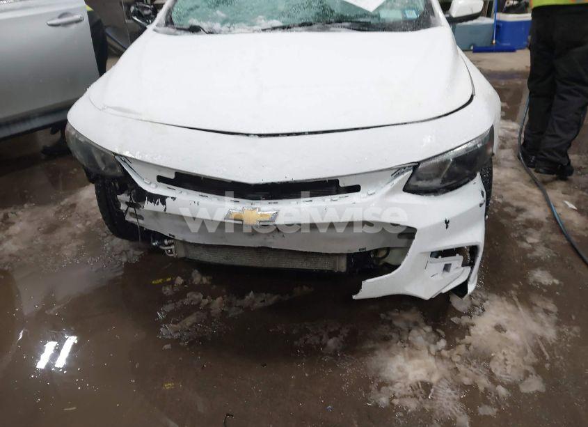 Photo 12 of 2016 Chevrolet Malibu 1LT (VIN 1G1ZE5ST4GF279949)