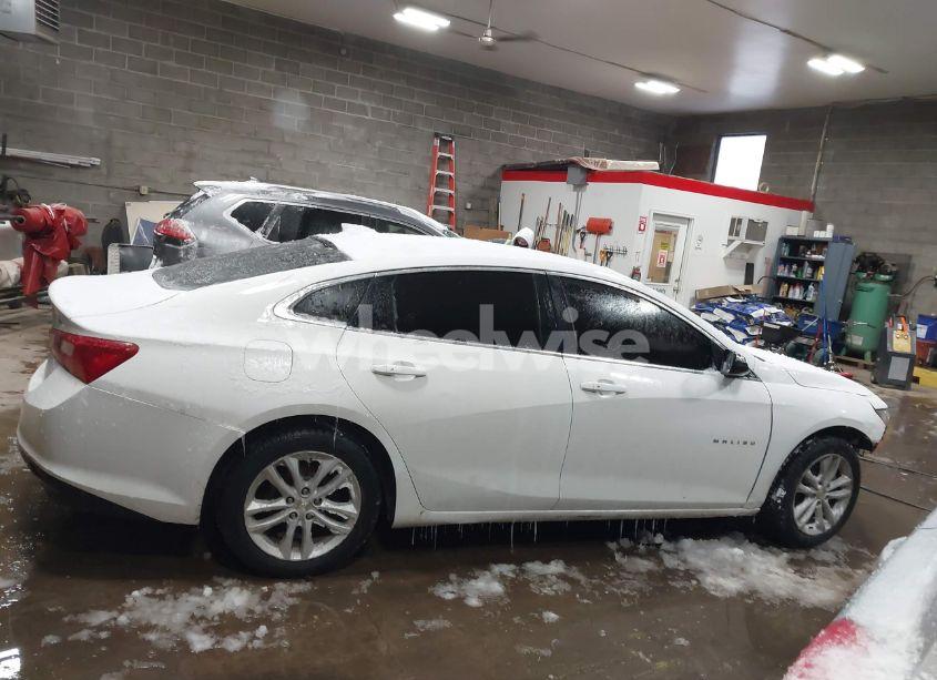 Photo 13 of 2016 Chevrolet Malibu 1LT (VIN 1G1ZE5ST4GF279949)