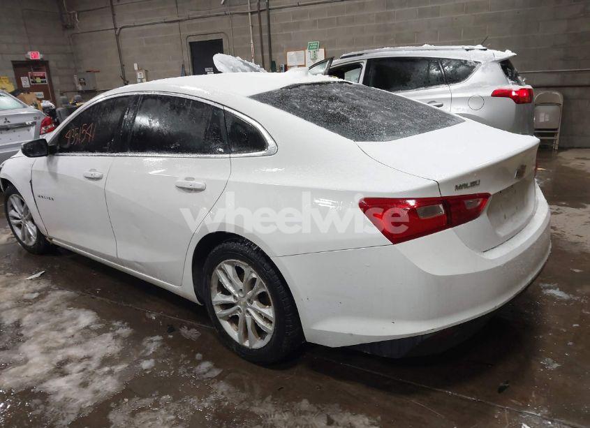 Photo 3 of 2016 Chevrolet Malibu 1LT (VIN 1G1ZE5ST4GF279949)