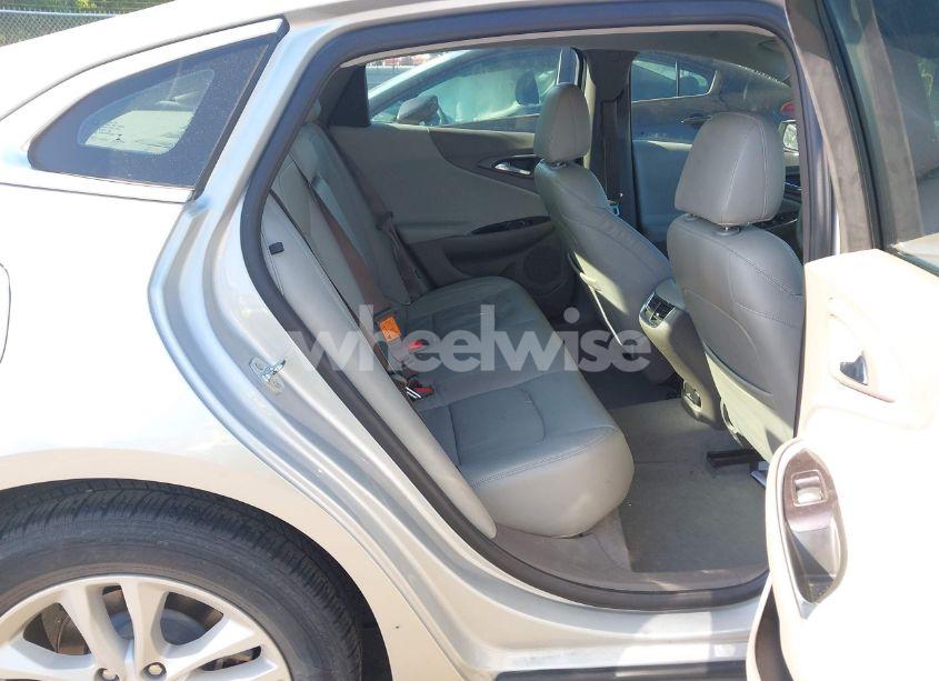 Photo 8 of 2016 Chevrolet Malibu 1LT (VIN 1G1ZE5ST4GF286920)