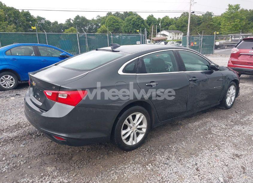 Photo 4 of 2016 Chevrolet Malibu 1LT (VIN 1G1ZE5ST4GF297884)