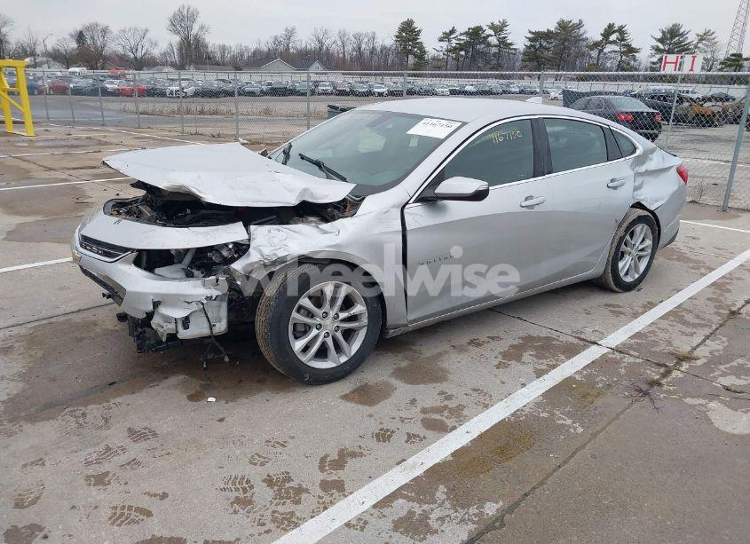 Photo 2 of 2016 Chevrolet Malibu 1LT (VIN 1G1ZE5ST4GF311458)