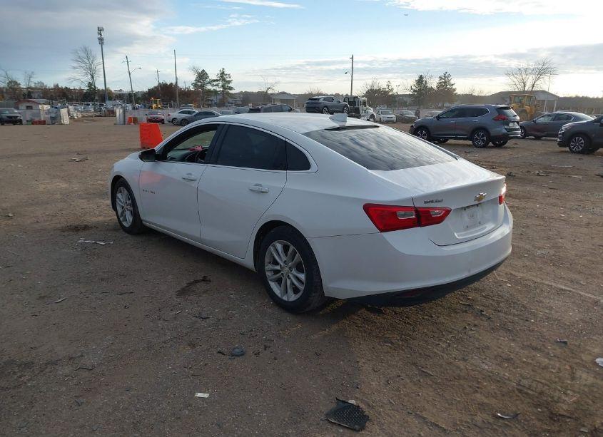 Photo 3 of 2016 Chevrolet Malibu 1LT (VIN 1G1ZE5ST4GF313484)