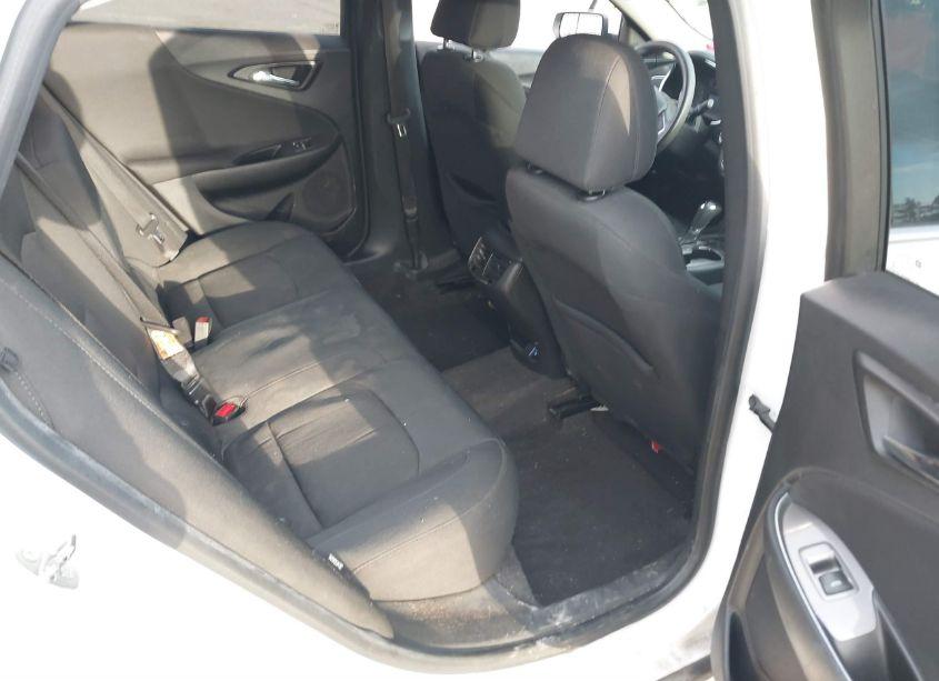 Photo 8 of 2016 Chevrolet Malibu 1LT (VIN 1G1ZE5ST4GF313484)